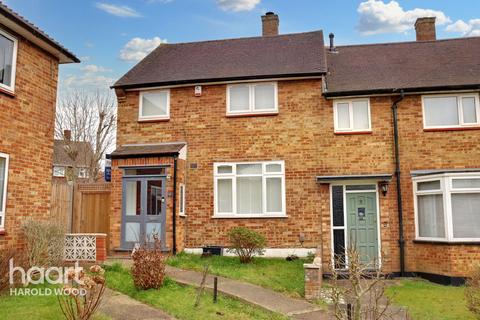 12 Sedgefield Close, Romford, RM3 9RP