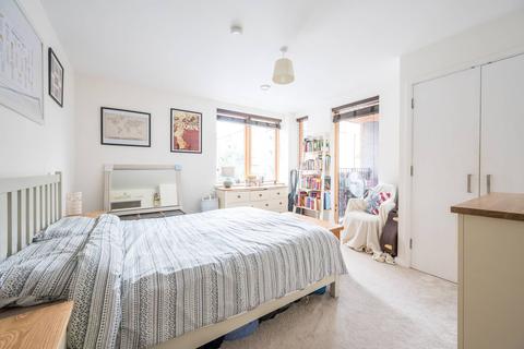 Flat 4, Muro Court Milcote Street, London, SE1 0FH