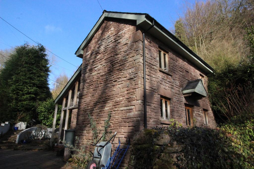 Buckholt, Monmouth, NP25 2 bed cottage £1,100 pcm (£254 pw)