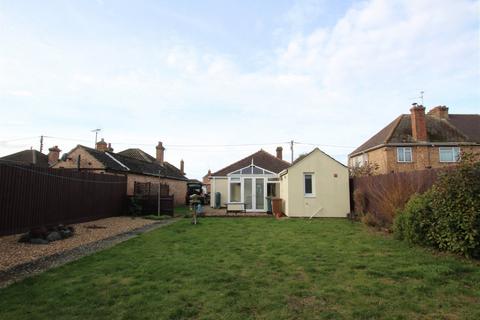 3 bedroom detached bungalow for sale, Kingswood Road, March