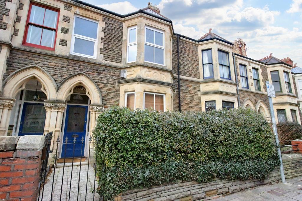 Dogo St, Pontcanna, Cardiff, CF11 2 bed flat £270,000