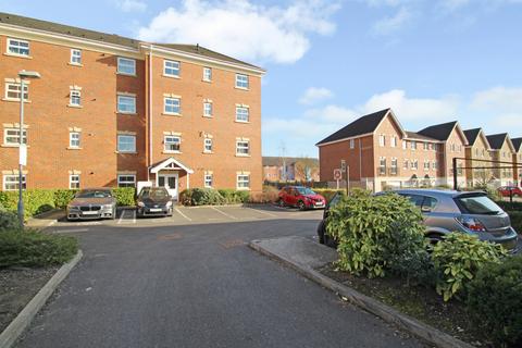 2 bedroom flat for sale - Crispin Way, Hillingdon, Middlesex