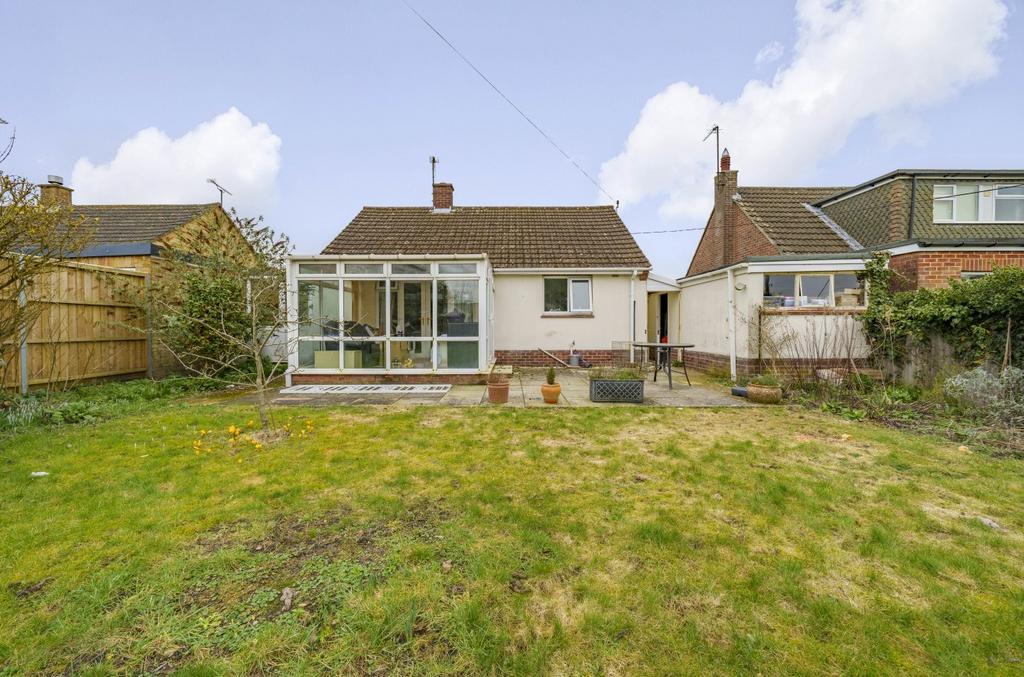 Plants Green, Warminster, BA12 2 bed detached bungalow £299,995