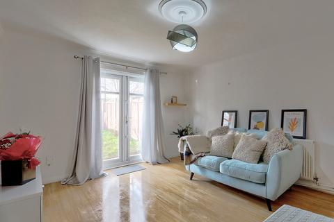 5 Cuthbert Close, Thornaby, Stockton-on-tees, TS17 6PJ