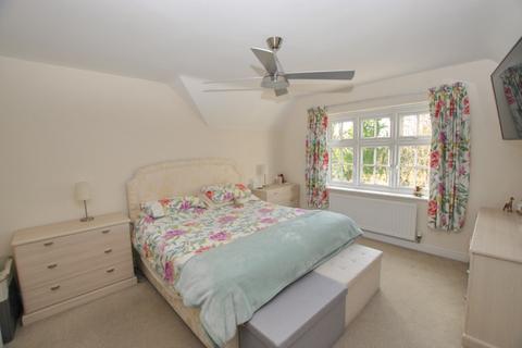 11 Ashtree Leasow, Leegomery, Telford, TF1 6NT