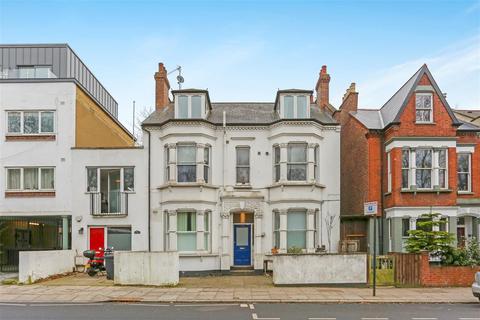 2 bedroom flat for sale, Archway Road, London