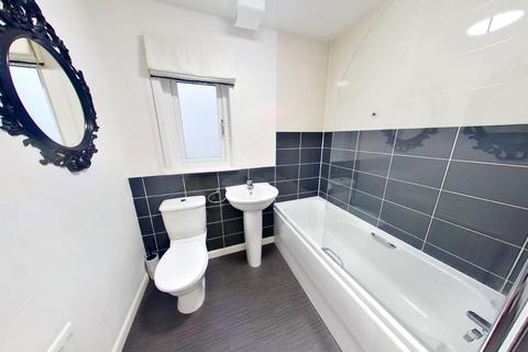2 bedroom end of terrace house to rent, Charleston Road North, Cove, Aberdeen, AB12