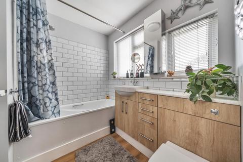 35 Constance Crescent, Bromley, BR2 7QH