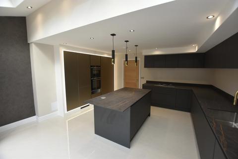 8 Fulford Close, Wythall, Birmingham, B47 6HJ