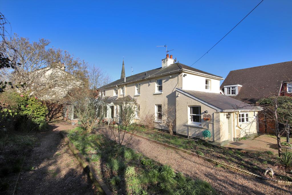 Camden Park, Tunbridge Wells, Kent, TN2 3 bed detached house £1,350,000