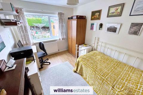 12 Parc Bron Deg, Dyserth, Rhyl, LL18 6BQ
