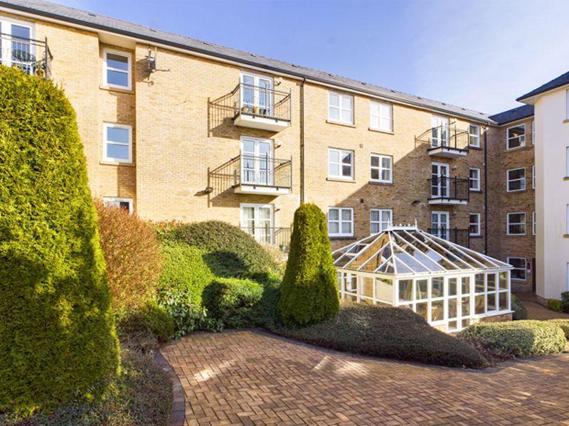 Hafan Tywi, The Parade, Carmarthen 2 bed flat for sale £189,950