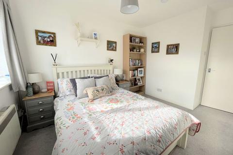 97 Walker Gardens, Hedge End, Southampton, SO30 2RH