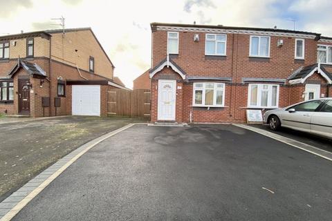 3 bedroom semi-detached house for sale - Ratcliff Way, Tipton