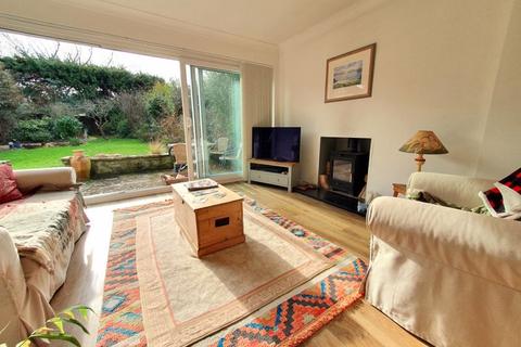 2 bedroom detached bungalow for sale, Kings Barn Lane, Steyning