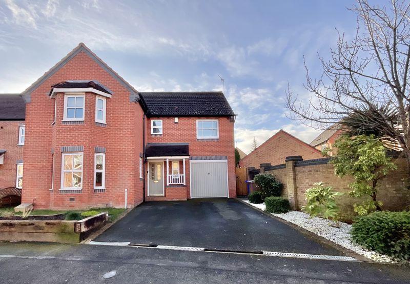 Ovaldene Way, Trentham Lakes 4 bed detached house £365,000