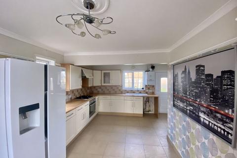 86 Garden Road, Dunstable, LU6 3JD