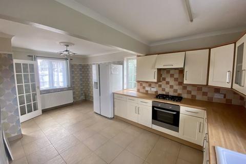 86 Garden Road, Dunstable, LU6 3JD