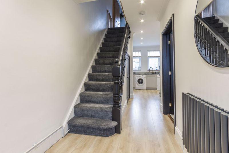 Campbell Street, Pontypool REF 00021162 4 bed terraced house for