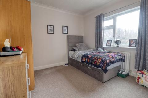 16 Moors Road, Scunthorpe, DN15 7EL