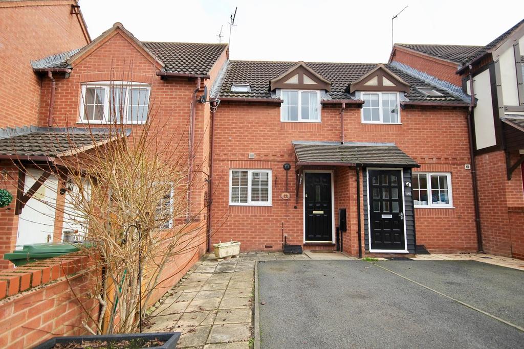 Rona Gardens, St Peters, Worcester, WR5 2 bed terraced house £865 pcm