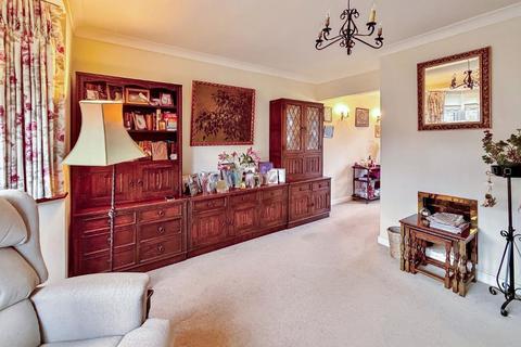 undefined, Claremont Close, Sanderstead, Surrey, CR2 9EQ