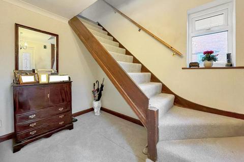 3 bedroom semi-detached house for sale, Claremont Close, Sanderstead, Surrey, CR2 9EQ