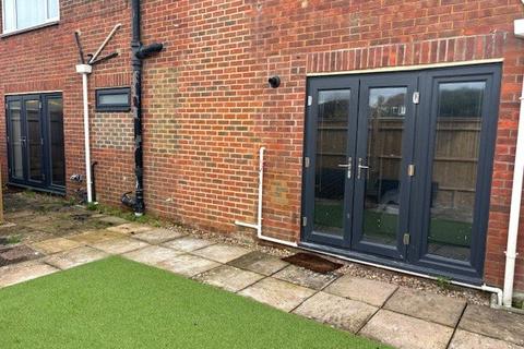 8 Marine Crescent, Goring By Sea, Worthing, BN12 4JF