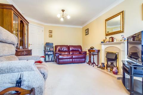 1 bedroom retirement property for sale - Seward Court, 380-396 Lymington, Highcliffe, Dorset, BH23