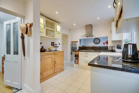 4 bedroom detached house for sale, Church Street, Billericay, CM11