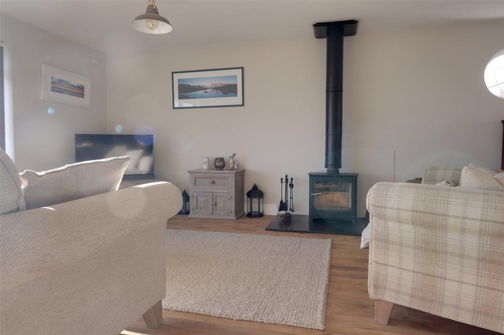 Higher Park Road, Braunton, Devon, EX33 4 bed detached house £675,000