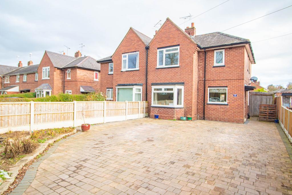 Caughall Road, Upton, Chester 3 bed semidetached house £350,000