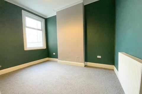 105 Welholme Road, Grimsby, DN32 0NQ