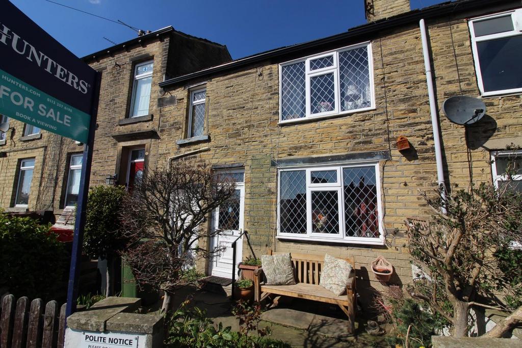 Commercial Villas, Pudsey, LS28 8BN 2 bed cottage for sale £165,000