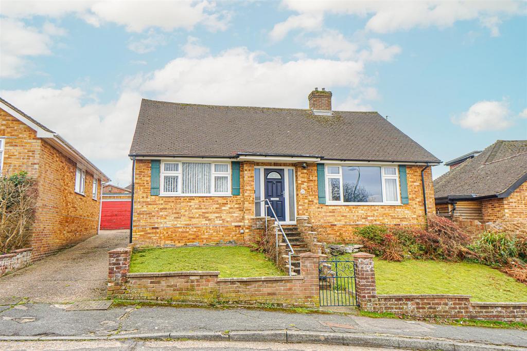 Linley Drive, Hastings 3 bed detached bungalow £375,000
