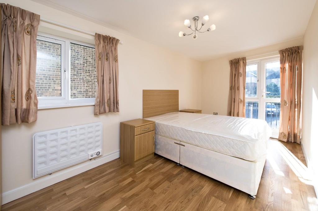 Eaton Road 4, 49 - Bed1 Haart Photo 01.jpg