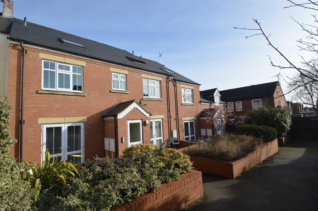 Milligan Road, Aylestone 2 bed flat £725 pcm (£167 pw)