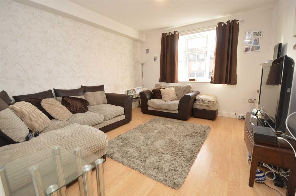 Milligan Road, Aylestone 2 bed flat £725 pcm (£167 pw)
