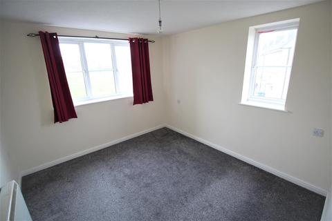 2 bedroom flat for sale - Yateholm Drive, Clayton Heights, Bradford