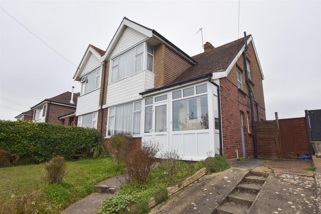 Fairlight Avenue, Hastings 3 bed semidetached house £375,000