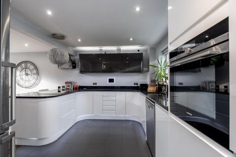 24 Harriers Croft, Dalton, Thirsk, YO7 3HA