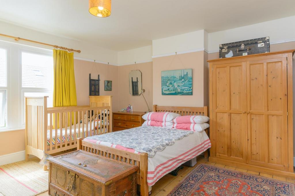 DAOREDUTITARG90 - Bedroom C.jpg