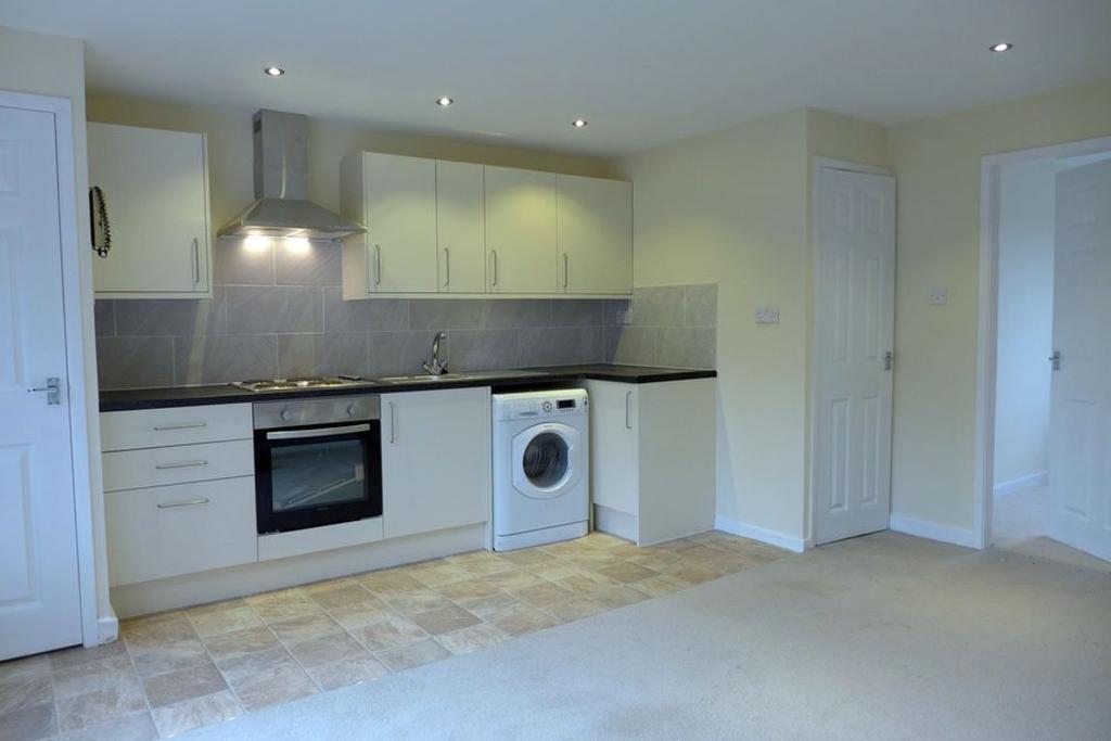 Fir Grove, Wollaston 1 bed flat £550 pcm (£127 pw)