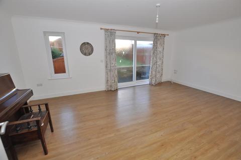 42 Cae Gwyrdd, St Clears, Carmarthen, SA33 4BE