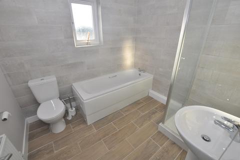 42 Cae Gwyrdd, St Clears, Carmarthen, SA33 4BE