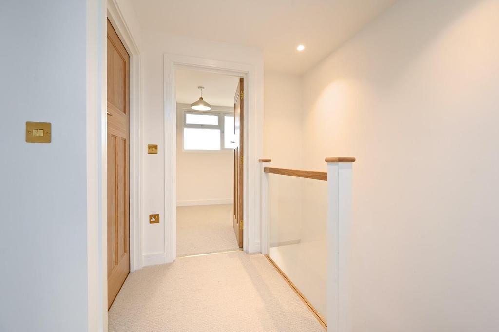 21b Holmes Avenue bn3 (13).jpg