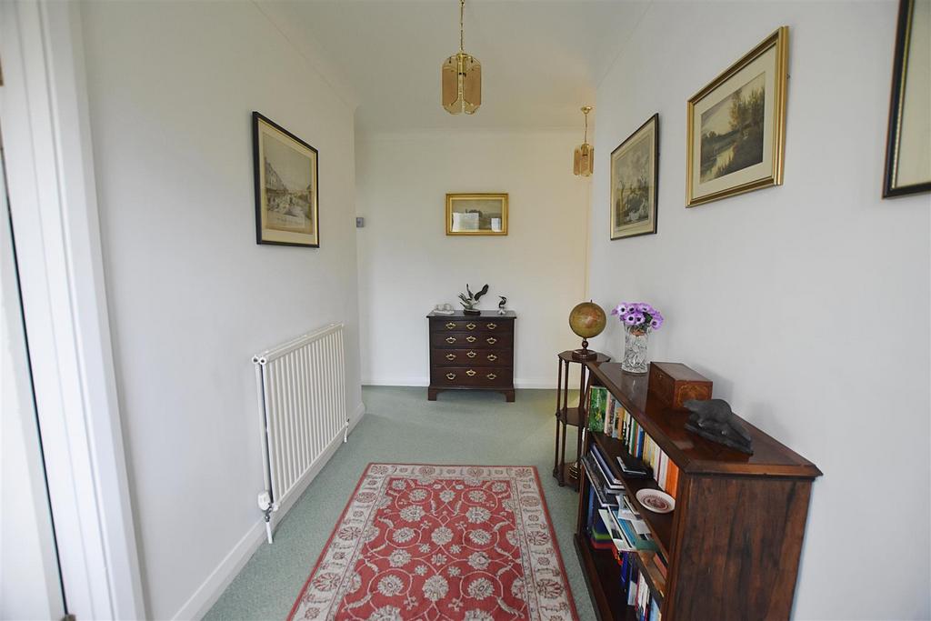 Valley Road, Saundersfoot 3 bed semidetached house £400,000