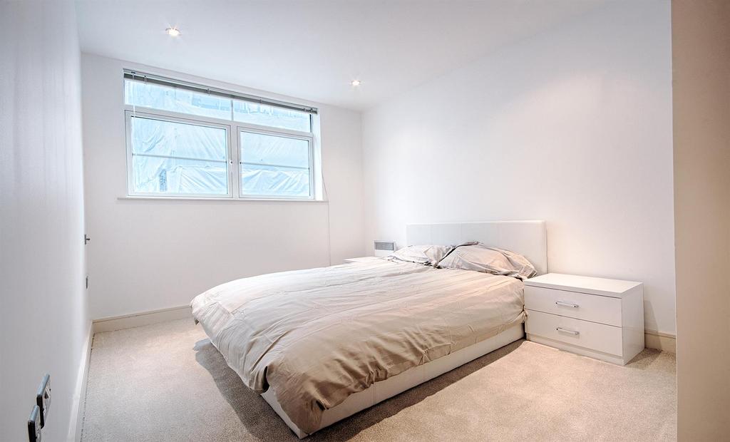 Mster Bedroom