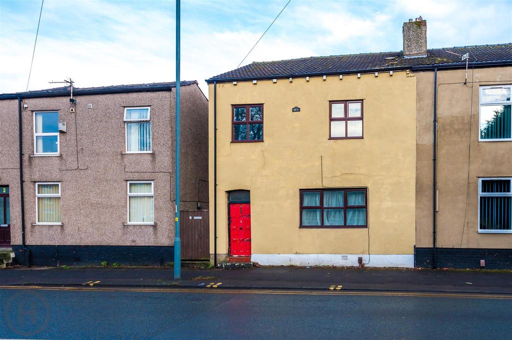 Hough Lane, Tyldesley, Manchester 3 bed end of terrace house £110,000
