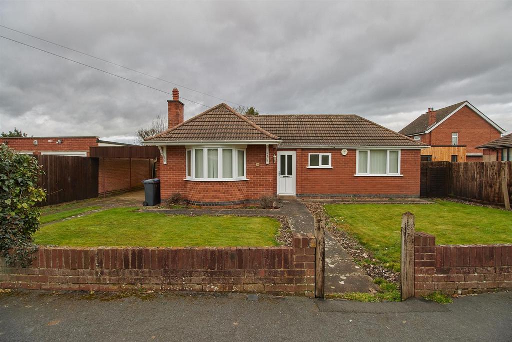 Denis Road, Burbage, Hinckley 2 bed detached bungalow for sale £290,000